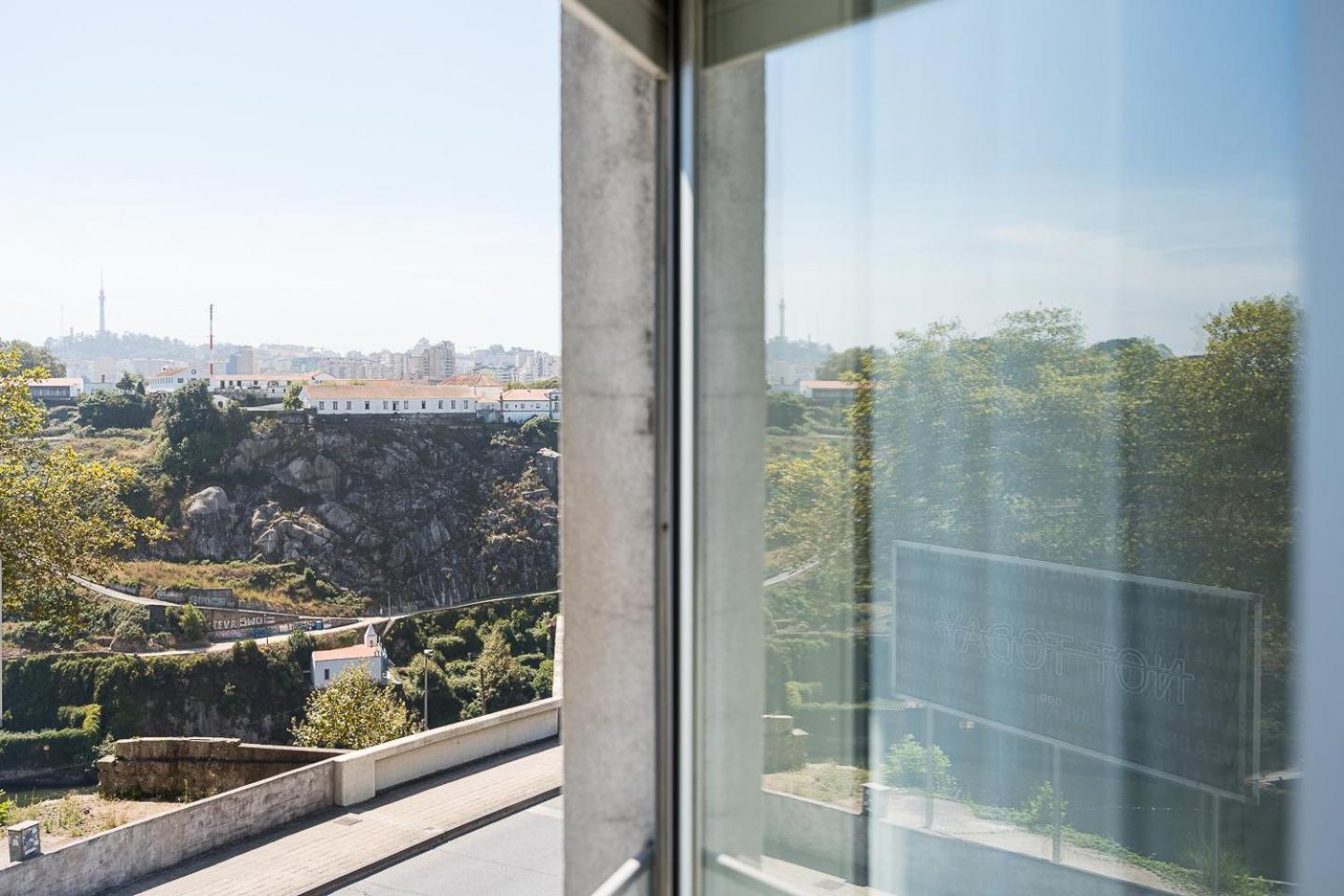 Guestready - Fantastic Apt Overlooking Douro River ポルト エクステリア 写真